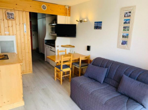 Studio ski aux pieds pour 3 pers, balcon sud - FR-1-411-458 Arc 2000